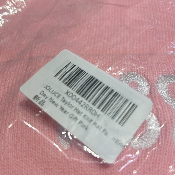 Taylor Swift Hat - Picture 3 of 3